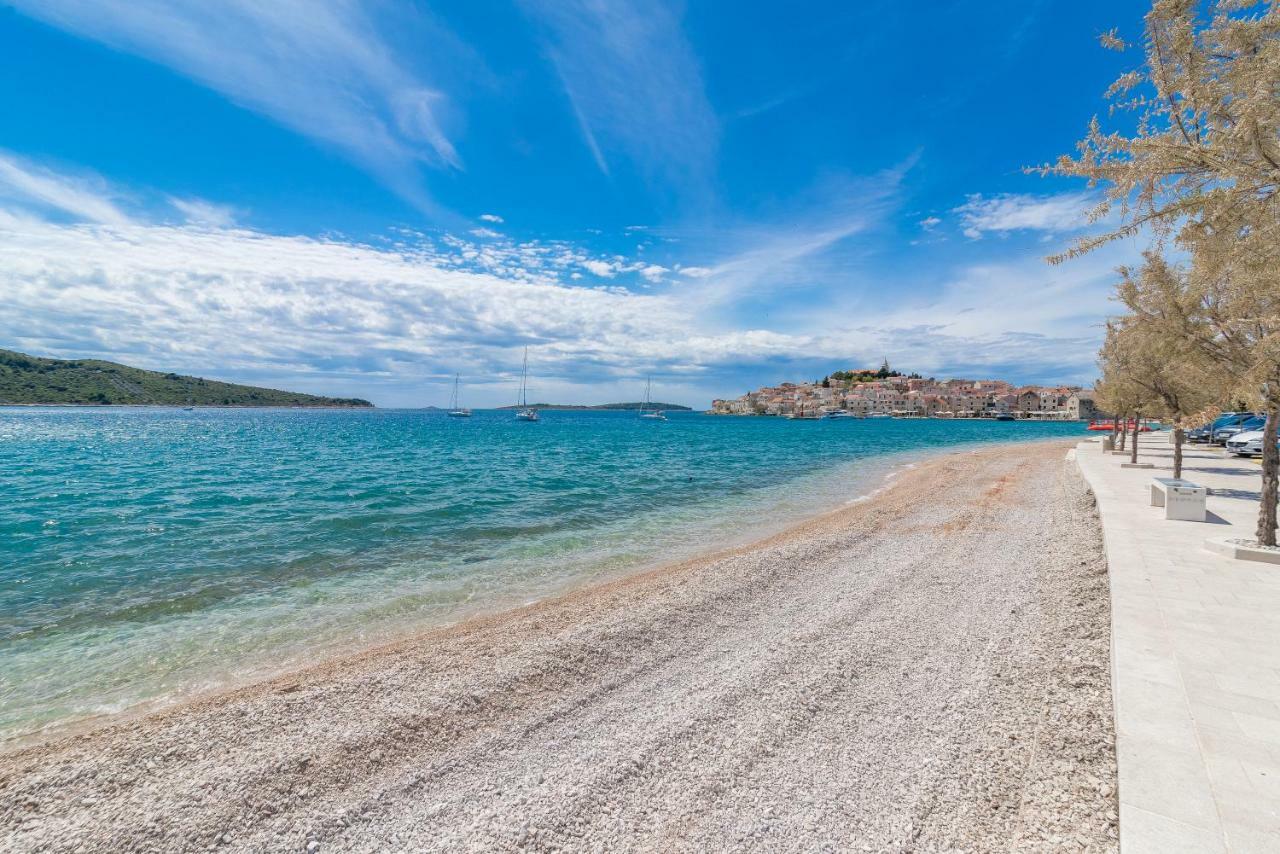 Beachfront Apartments Villa Sisa Primošten Extérieur photo